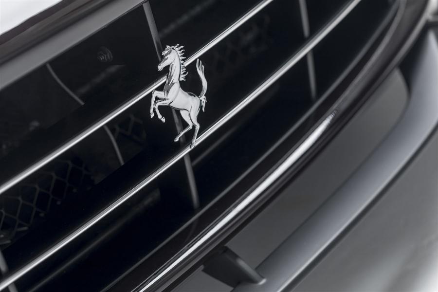 Логотип Ferrari F12berlinetta The Actor (228828) 2017 года  (фото 8 из 38)